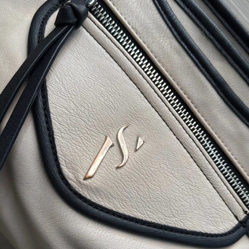 Simply Vera Vera Wang Cream and Black Hobo Bag - Picture 6 of 8